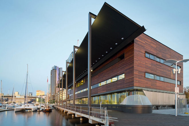 EC140304_ECP1732_Library