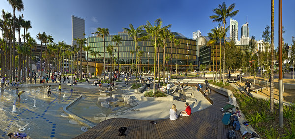 Lendlease's Commonwealth Bank Place at Sydneyโs Darling Quarter became the first building in Australia to achieve a 6 Star Green Star quadrella, earning a 6 Star Green Star Performance rating to add to its 6 Star Green Star certifications for Design, As Built and Interiors earlier this year.