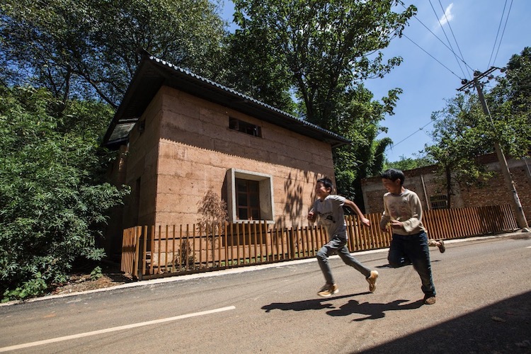 post-earthquake prototype house