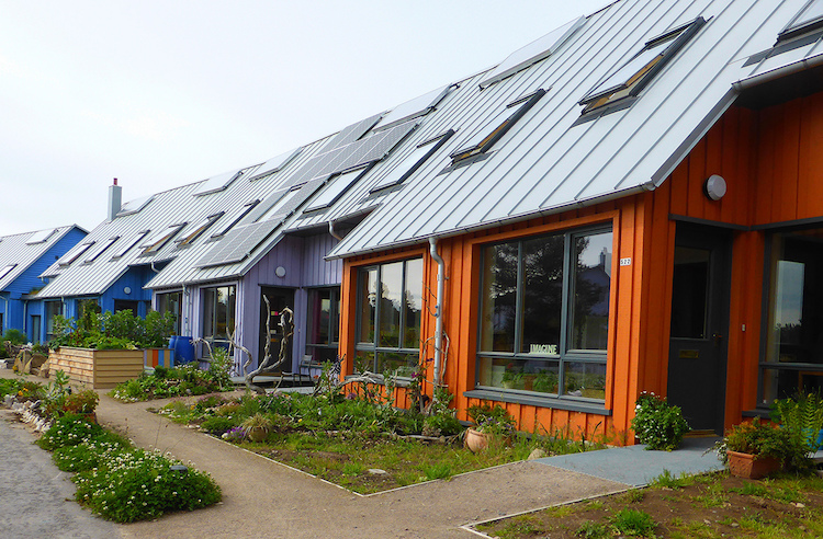 Eco village. Australia carob neutral