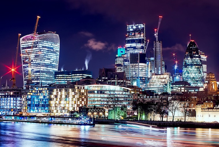London city buildings at night