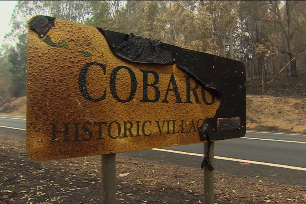 cobargo town sign burnt
