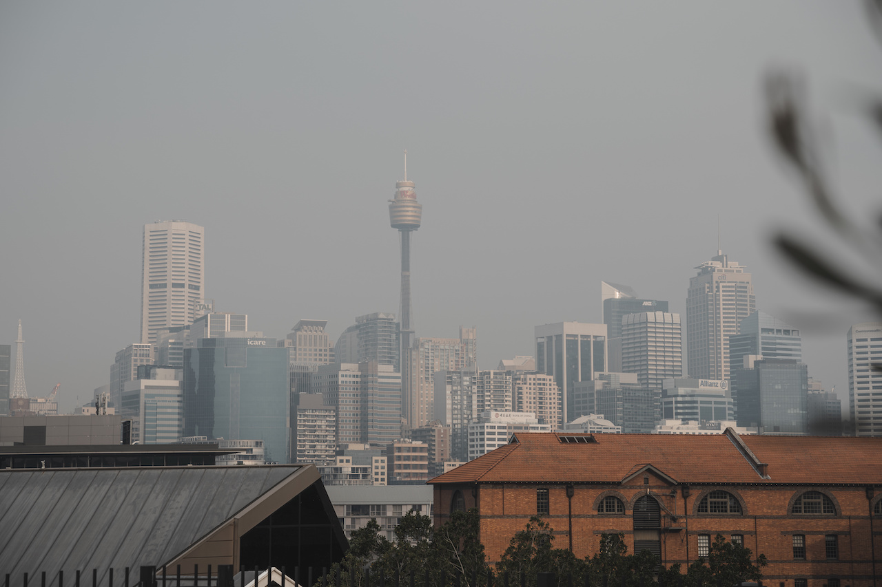sydney skyline in smoke